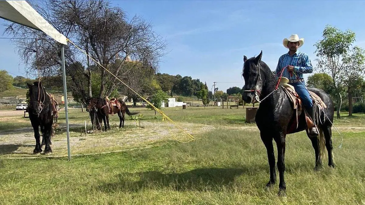 Regresa la cabalgata a la feria patronal de San Andrés Cholula